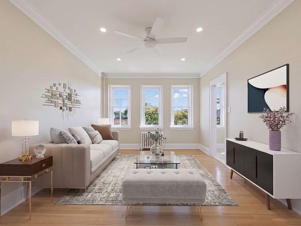 1st image of 4 Chiswick Rd APT 31