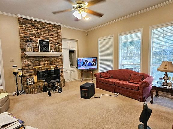 5th image of 2001 Ventureview St