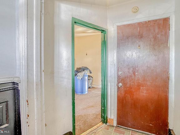 5th image of 1212 Belmont Ave