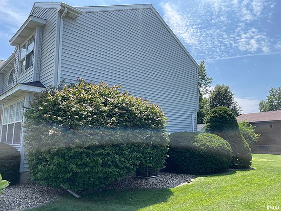 4th image of 2698 Parkway Ct