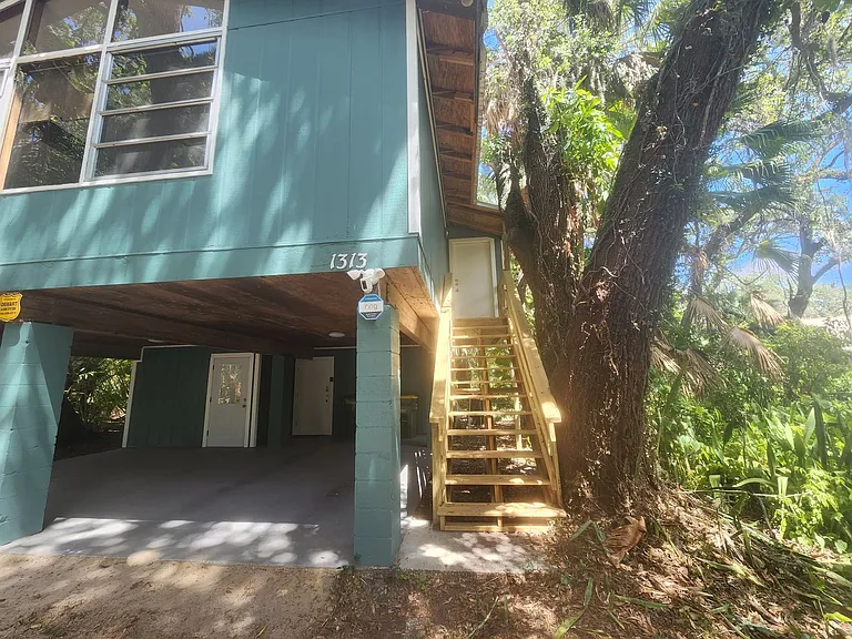1313 46th St — Photo 112