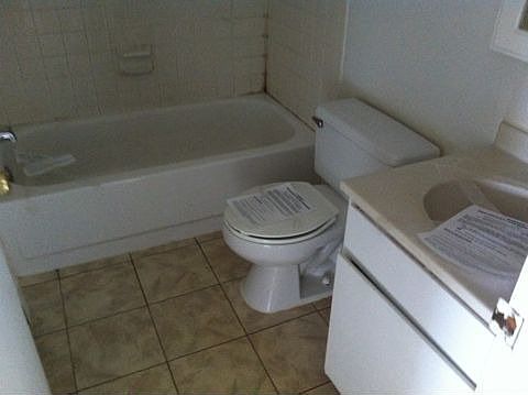 5th image of 427 Gregory Ave