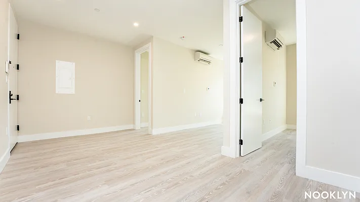 Rented by Nooklyn NYC LLC | media 19