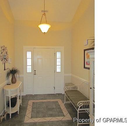 2nd image of 2201 Yorkshire Dr