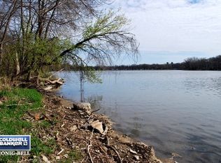 S West River Rd, Wilmington, IL 60481