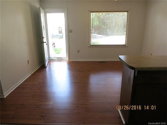 3rd image of 313 S Cline Ave