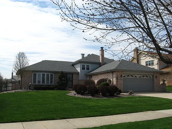 2nd image of 13940 Stonegate Ln