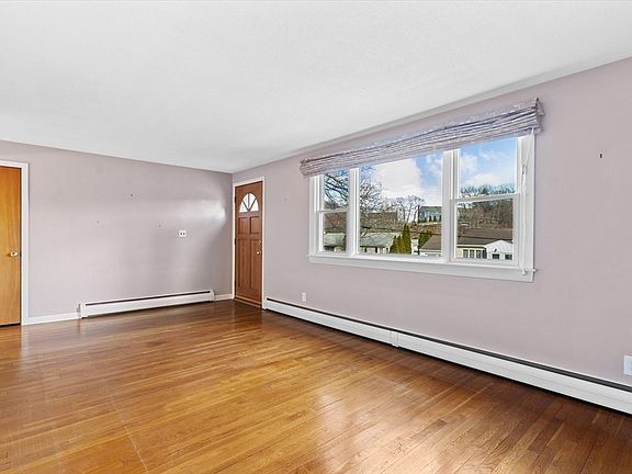 3rd image of 130 Verona St