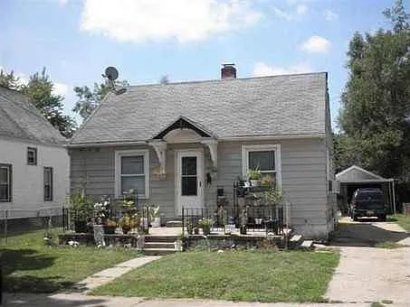 1611 S Folkers Ave photo 1