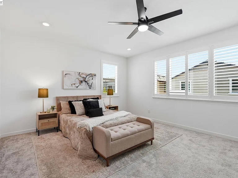 1550 Plumas Dr — Photo 50
