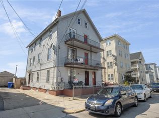 26 Fletcher St, Central Falls, RI 02863