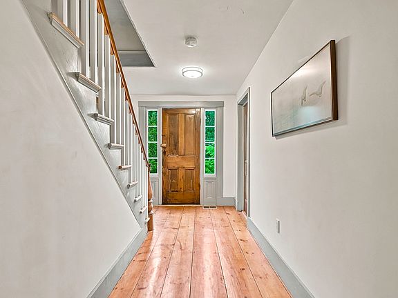 5th image of 34 George St
