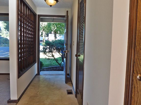 5th image of 6114 NE 98th Ave