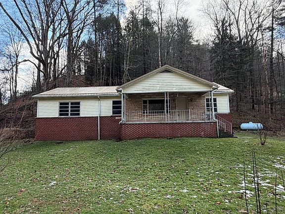 2nd image of 47 Harper Hill Rd