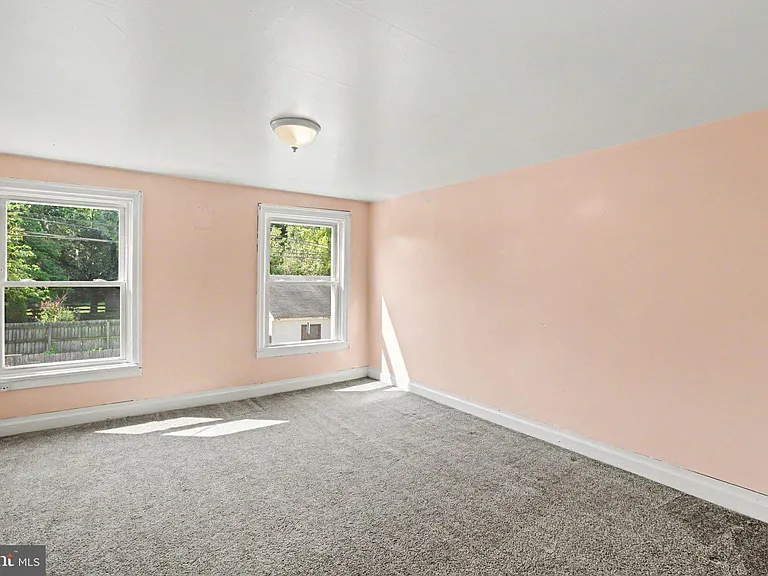 1272 Boiling Springs Rd — Photo 15