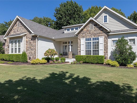 4th image of 3238 N Doyne Hamm Dr