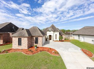 9535 Magnolia Crossing Dr, Greenwell Springs, LA 70739