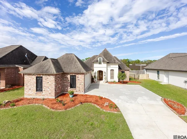 9535 Magnolia Crossing Dr, Greenwell Springs, LA 70739