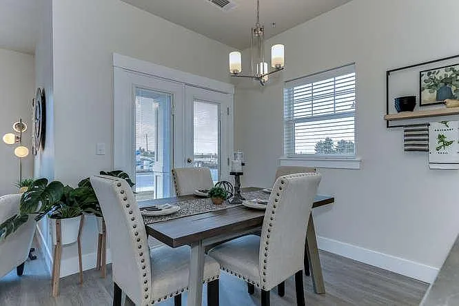 Cedar Crossing Luxury Townhomes — Photo 36