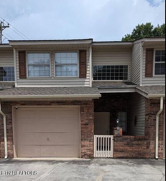 1st image of 1303 Mountain Meadows Way