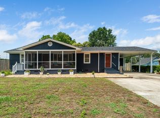 914 Forest Dr, Garner, NC 27529