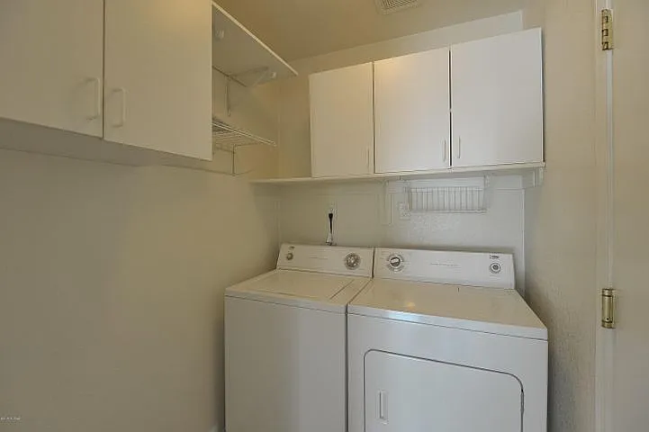 Laundry Room 1_04212022