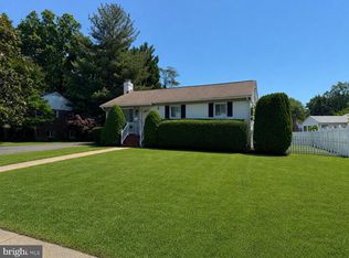3223 Holly Hill Dr, Falls Church, VA 22042