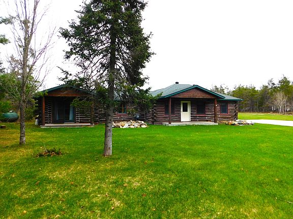 4th image of 900 Richardson Rd