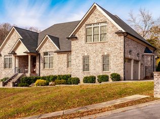 120 Spy Glass Way, Hendersonville, TN 37075