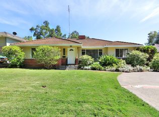 4919 S Land Park Dr, Sacramento, CA 95822