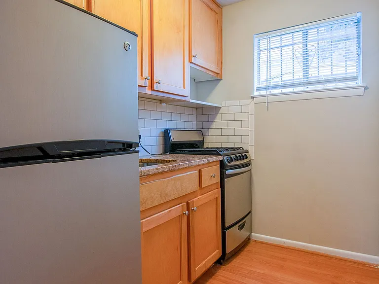905 Greenwood Ave NE #2 — Photo 10