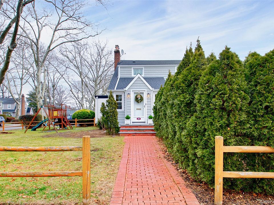 1st image of 20 Salisbury Avenue