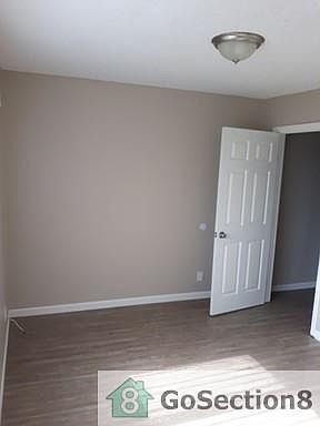 1st image of 322 W 9th St #5