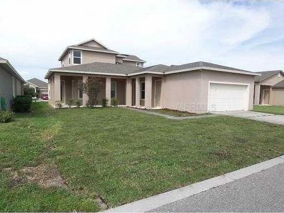 2nd image of 12832 Holdenbury Ln