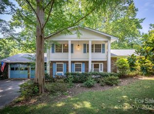 111 Ervingdale Ln, Morganton, NC 28655