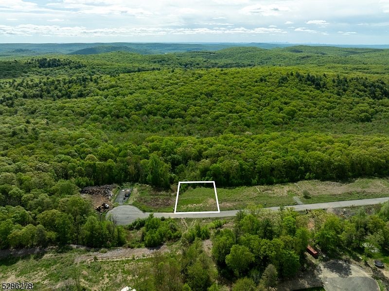 1st image of 56 Eagles Nest Ter