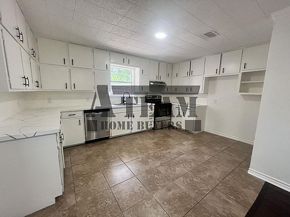 5th image of 119 Golden Oaks Dr