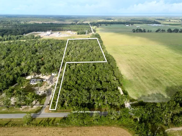 123 208th St, O'Brien, FL 32071