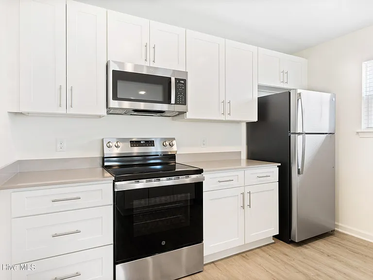 710 Taylor St #B — Photo 4