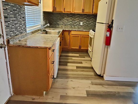4th image of 6212 Meadow Brook Ln #6212