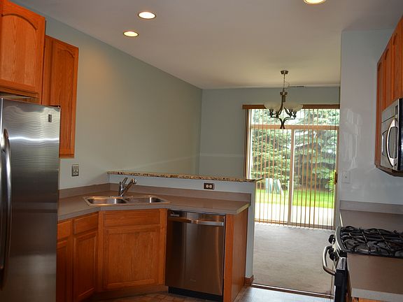 3rd image of 374 Chesapeake Ln #374