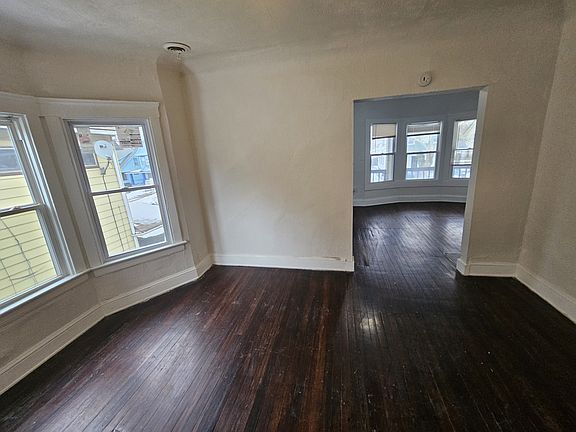 5th image of 686 E 118th St Floor 2