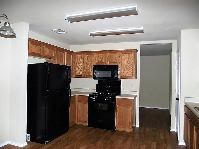 2504 Wilma Rudolph Rd — Photo 9