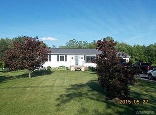 8679 Keeney Rd, Le Roy, NY 14482