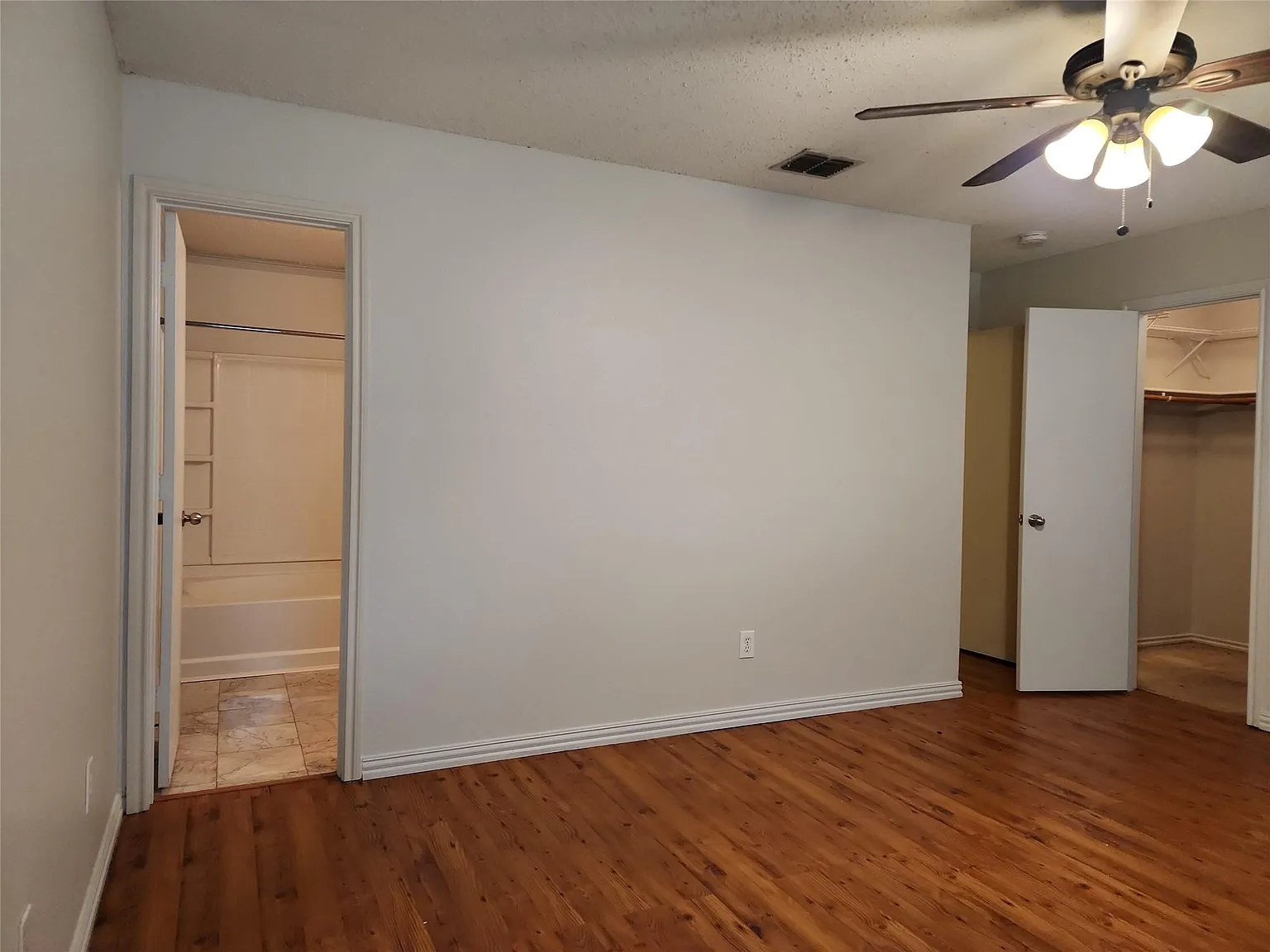 3 bed, 1507 sqft, $1,950 — Photo 2