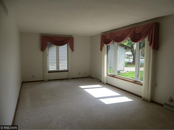 2nd image of 405 W Douglas St