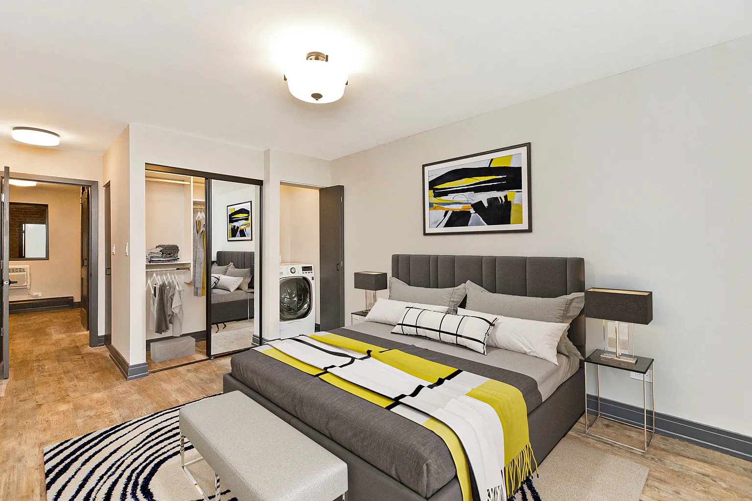 512 W Wrightwood Ave APT 4E photo 1