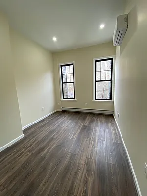 Rented by Mirador Real Estate | media 4