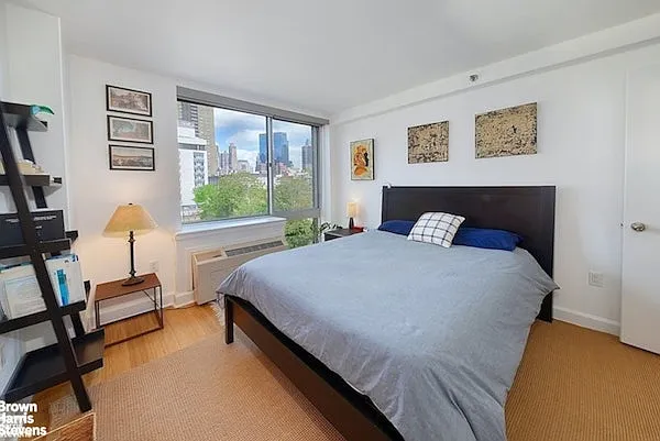 505 W 47th St #5DN — Photo 13