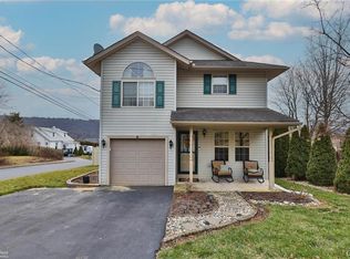 1014 Salisbury Rd, Allentown, PA 18103